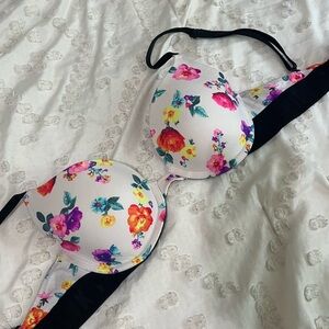 Victoria’s Secret PINK Floral Tee Shirt Bra 32C